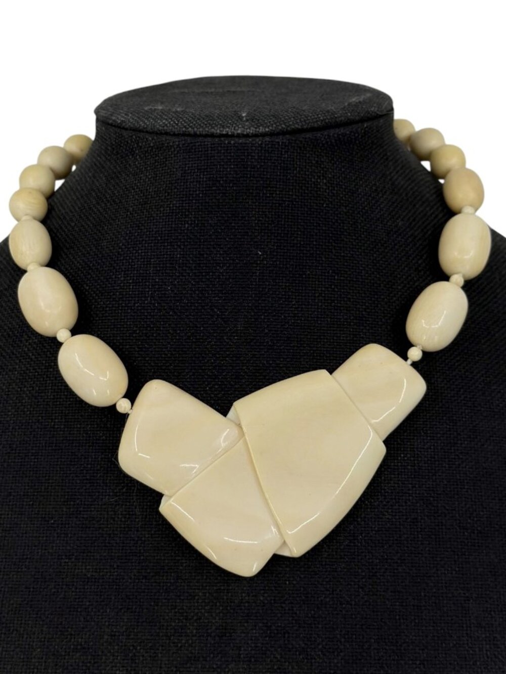 Vintage Les Bernard carved ivory knot bead necklace - GM1229